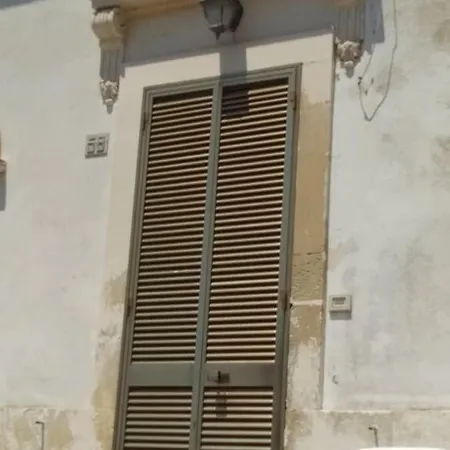 Casa Pina Castro (Lecce)